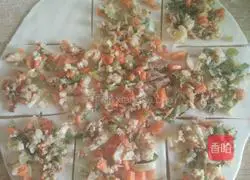 Illustration of how to make scallion braised pork thousand-layer cake 6