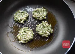 Sophora egg pancake recipe 5