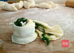 Thousand-layer scallion pancake recipe 4