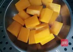 Snowflake Pumpkin Cake Recipe Illustration 2