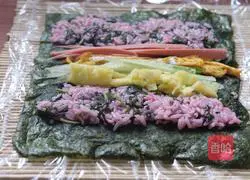 Illustration of how to make flower sushi 11