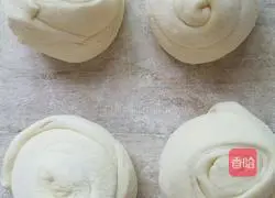 Illustration of how to make egg-filled pancakes 4