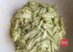 Illustration of how to make loofah egg cake 3