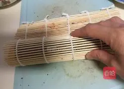 Quinoa and Purple Potato Sushi Roll Recipe Illustration 11