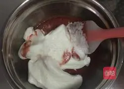 Strawberry Cake Roll Recipe Illustration 9