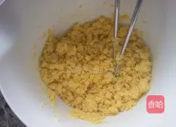 Chinese waffles---Illustration of how to make corn soft pancakes 2