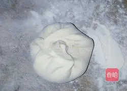 Illustration of how to make leek and egg pancake 5