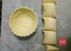 Illustration of how to make egg tart crust 9