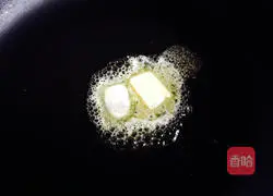 Illustration of how to make egg pancake rolls 3