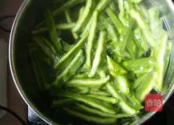 Illustration of how to make pancake 3