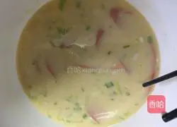 Illustration of how to make chive and egg pancake 7