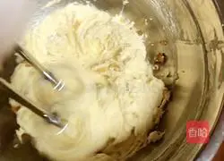 Illustration of how to make salted egg yolk soufflé 8