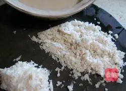 Illustration of how to make pancakes with lotus root 2