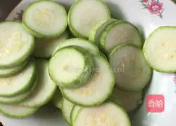 Gold/Zucchini Pancake Recipe Illustration 2