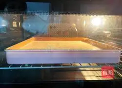 Illustration of how to make purple potato and taro angel food cake rolls 12