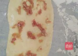 Illustration of how to make minced meat scones 5