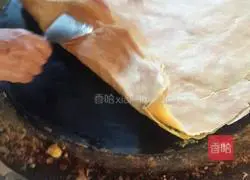 Illustration of how to make pancakes and chives box 7