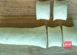 Illustration of how to make crispy pie with shredded vegetables 6