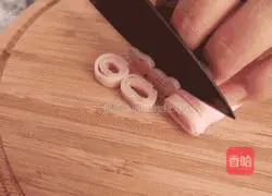 Illustration of how to make potato pancakes for babies over 2 years old 3