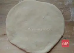 Illustration of how to make hot noodle pancakes 3