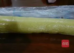 Illustration of making condensed milk shortbread 7