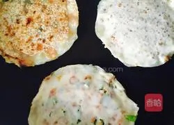 Illustration of how to make meat floss pancakes 4