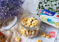 Illustration of how to make lemon jam cake 13