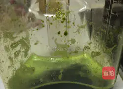 Illustration of how to make spinach egg pancake 1