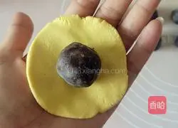 Recipe for Zhixiang Bean Paste Pumpkin Cake (Electric Baking Pan Version) 5