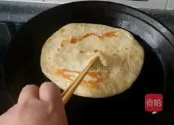 Illustration of how to make egg-filled pancakes 7