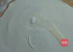 Illustration of how to make hand-torn biscuits 3