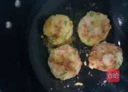 Illustration of how to make style potato cakes 6