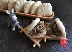 Lotus leaf cake with meat Practice illustration 9