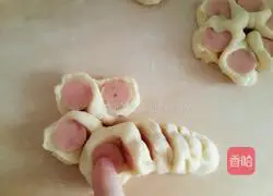 Illustration of how to make ham cake 10