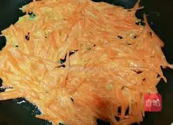 Baby food supplement carrot and egg Illustration of how to make cakes 6