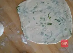 Illustration of how to make scallion pancakes 7