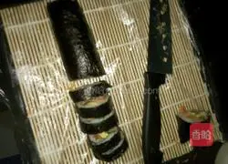 Illustration of how to make sushi 4