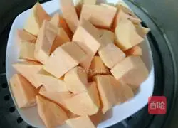 Illustration of how to make fried sweet potato cakes 1