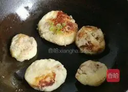 Illustration of how to make butter tenderloin potato pancakes 12