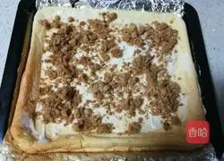 Illustration of how to make meat floss cake rolls 8