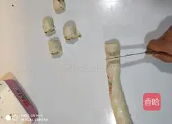 Illustration of how to make scallion pancakes 2