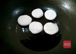 Illustration of how to make pan-fried taro cake 9