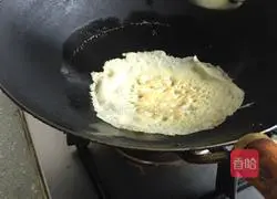 Illustration of how to make egg pancakes 7