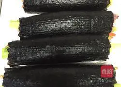 Prawn sushi Illustration of how to do it 9