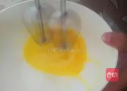 Strawberry Cream Banana Muffins Recipe Illustration 5