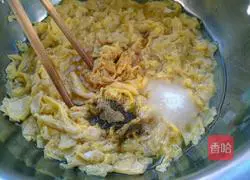 Illustration of how to make pancake boxes 6