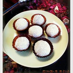 Glutinous rice cake with bean paste