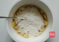 Illustration of how to make banana cake without adding any additives, even with zero experience 5
