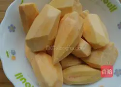 Illustration of how to make sweet potato, glutinous rice and coconut cake 1
