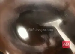 Illustration of how to make green onion, ham and egg pancakes 7